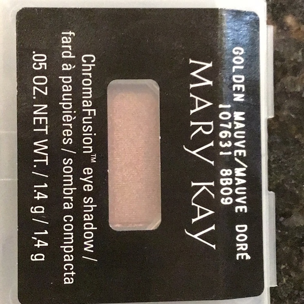 Mary Kay chromafusion eye shadow in golden mauve
